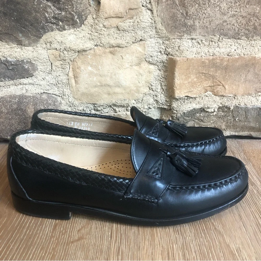 Allen Edmonds black loafers Maxfield size 11 made in the USA Price Firm